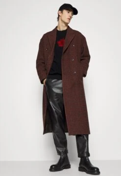 Han Kjøbenhavn Casual Crew - Sweatshirt - Faded Black -Stock X 568ac25e3ec34cb594c15ed88ace9457