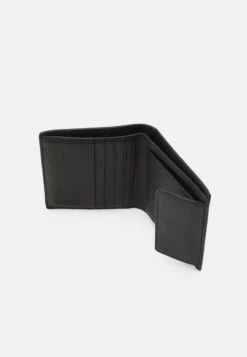 Guess New Zurigo Small Unisex - Wallet - Black -Stock X 5692d21723f647dfafdb92d870c19e6c