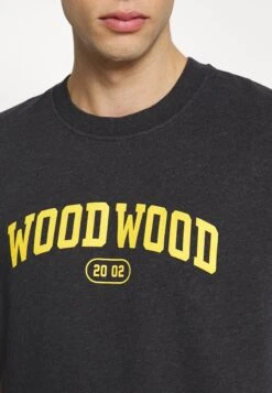 Wood Wood Bobby Ivy - Print T-Shirt - Charcoal Melange -Stock X 57224daacf394c7e8e5cc14e5d3ca02b