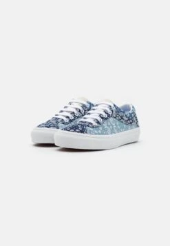 Vans Bold Ni Unisex - Trainers - Multi-Coloured/True White 13 Vans Bold Ni Unisex - Trainers - Multi-Coloured/True White -Stock X 593493a97dbf4bf68fe11c7ae859b470