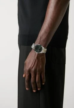 Guess MONTE - Watch - Silver-coloured