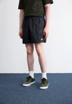 Nike Sportswear CLUB REISSE - Shorts - Black