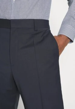 Hugo Teagan - Suit - Dark Blue Five 22 Hugo Teagan - Suit - Dark Blue Five -Stock X 5b1c4730ec0c49a3b959089e6f8bdb04