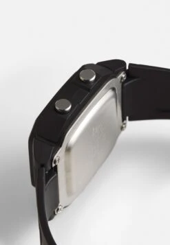 Casio Unisex - Digital Watch - Black -Stock X 5c7f3789df0240aca07e1a97b843a109