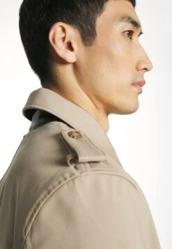 Michael Kors Belted - Trenchcoat - Khaki -Stock X 5cc8b21b120444d8adacf6a304871478