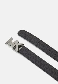 Michael Kors Buckle Belt - Belt - Black -Stock X 5f8165425daf4142bc22de0163a02411