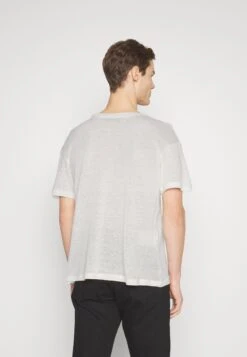 424 Unisex - Print T-Shirt - White 10 424 Unisex - Print T-Shirt - White -Stock X 5fb2f8bef23d476dbd64d72b7a989884