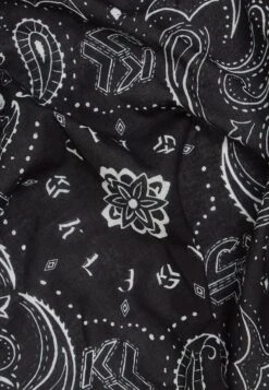 Karl Lagerfeld Jeans WESTERN NECK BANDANA UNISEX - Foulard - Black -Stock X 5fcab0469af842579f1d80f820f73010