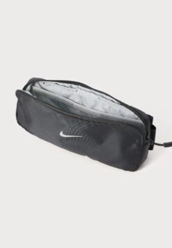 Nike Performance TEMPO WAISTPACK UNISEX - Bum Bag - Black/silver-coloured -Stock X 60f9abb4a17246feab1ea49a83dac816