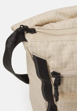 Columbia Convey Side - Across Body Bag - Ancient Fossil -Stock X 614e93276fde4e8c827cf6b859c27850