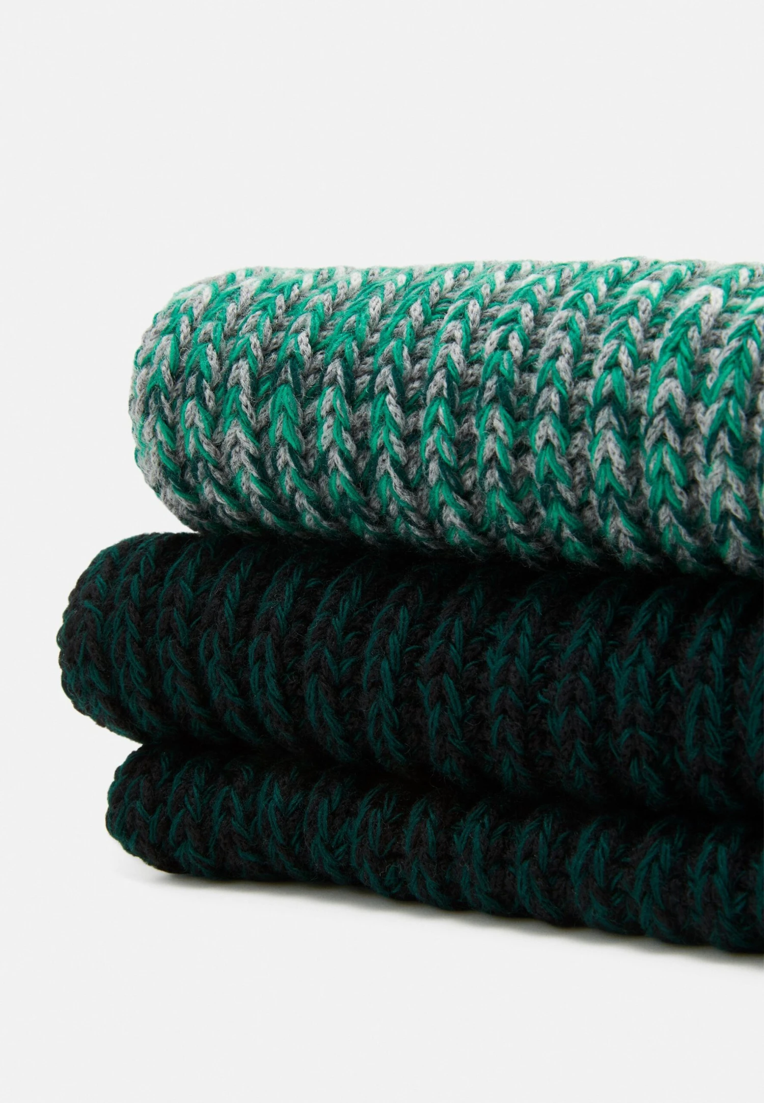 Missoni Scarf Unisex - Scarf - Gren/Black/White 4 Missoni Scarf Unisex - Scarf - Gren/Black/White - Image 2