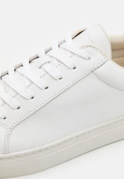 Vagabond Paul 2.0 - Trainers - White -Stock X 6424ee8daca84f94bd97a4fb6b971abe