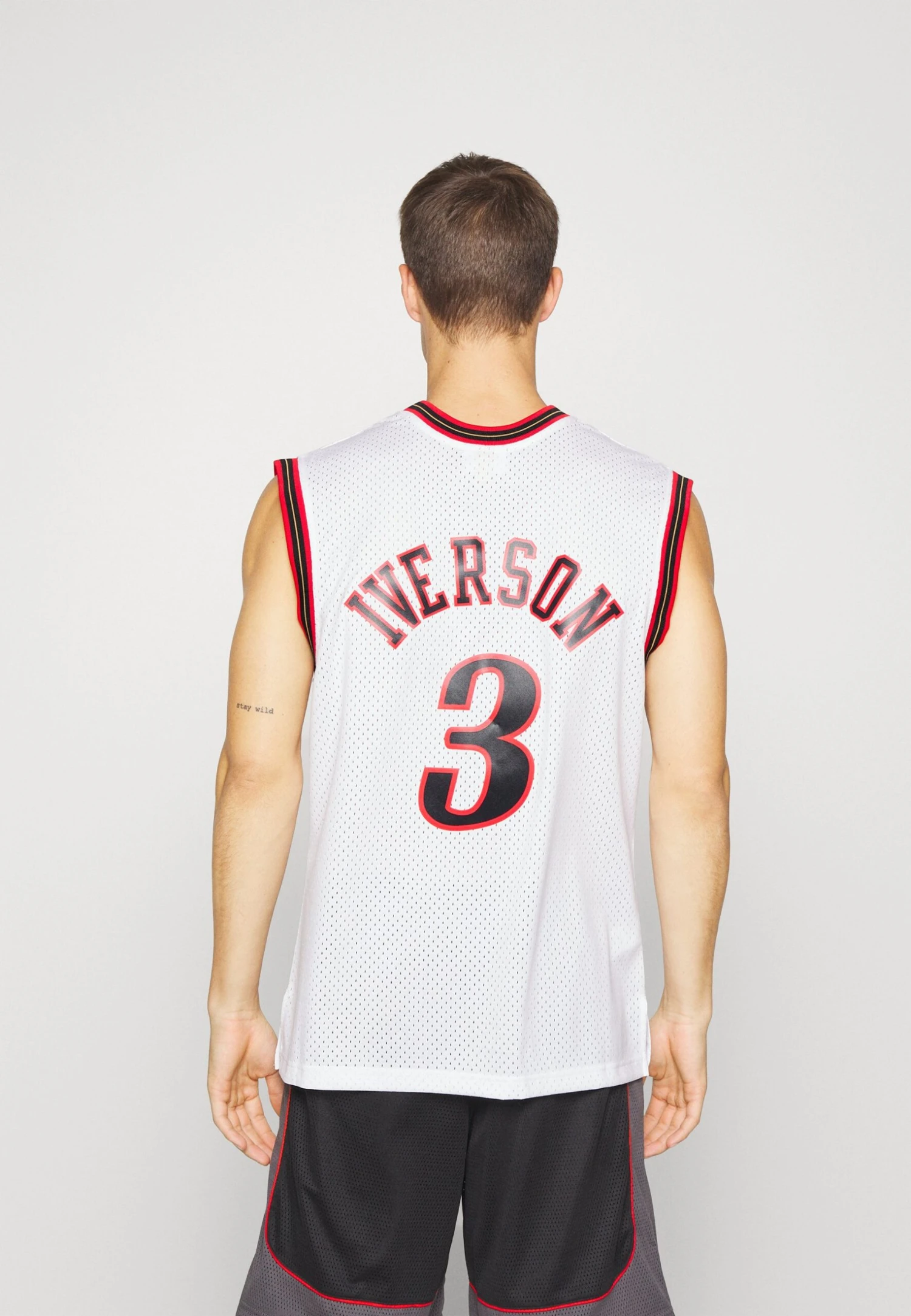 Mitchell & Ness Nba Allen Iverson Philadelphia 76Ers Swingman Home - Club Wear - White 5 Mitchell & Ness Nba Allen Iverson Philadelphia 76Ers Swingman Home - Club Wear - White - Image 3