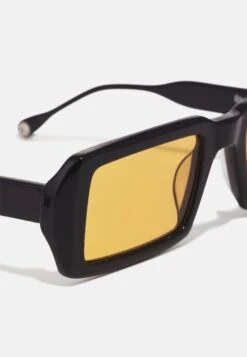 ETUDES Form Unisex - Sunglasses - Black/Orange 9 ETUDES Form Unisex - Sunglasses - Black/Orange -Stock X 6505012d076545f5b093c6ba28e0c7e6