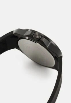 Guess VINYL - Watch - Black -Stock X 659fe3d840184eccb0f314d30d048c11