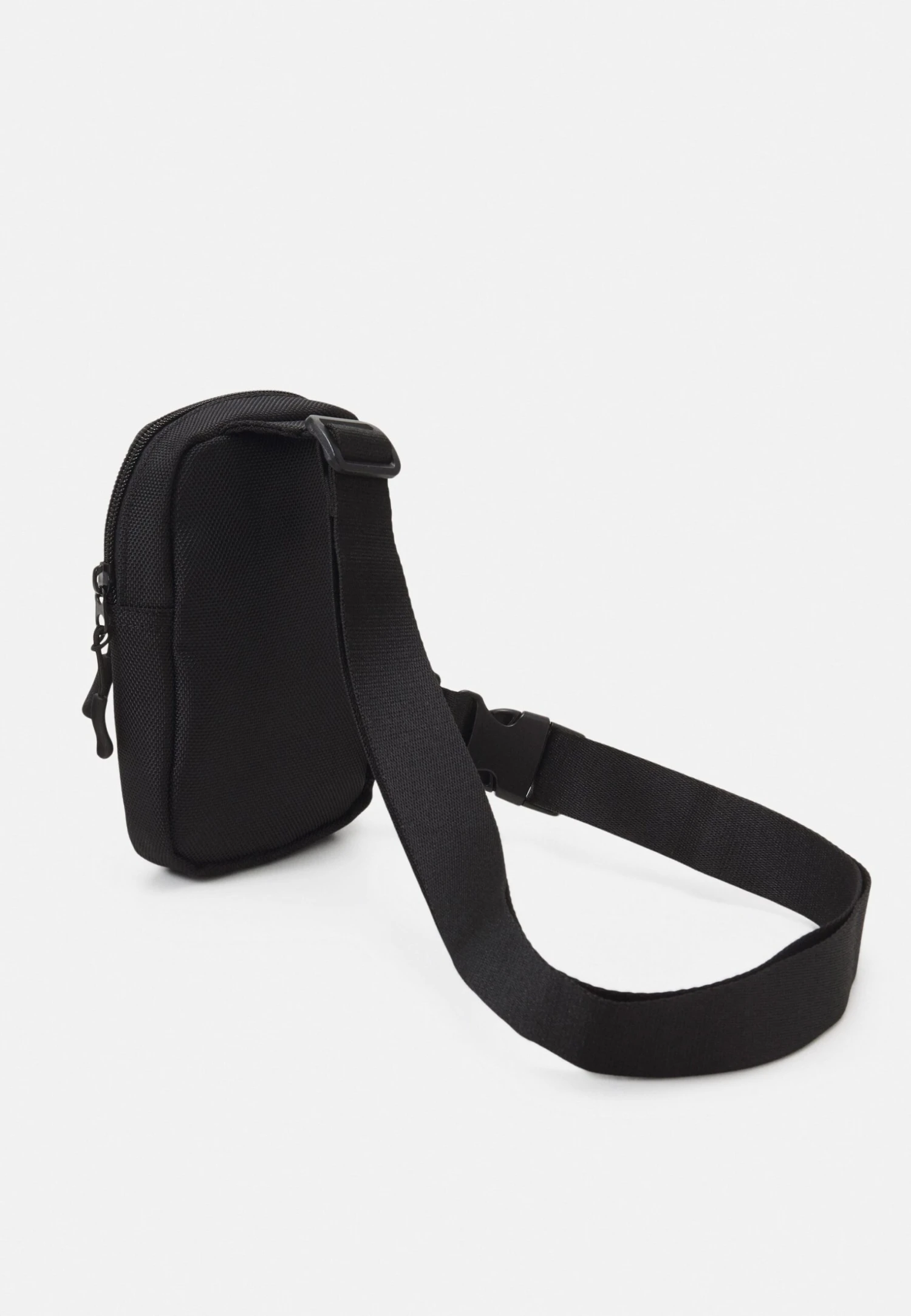 Pier One Unisex - Bum Bag - Black 4 Pier One Unisex - Bum Bag - Black - Image 2