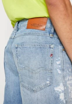 Replay Sandot Pants Aged - Jeans Tapered Fit - Light Blue -Stock X 6665b48ed3ad4ecb87306d32e8232dd1