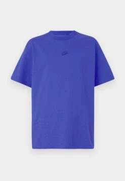 Nike Sportswear TEE - Basic T-shirt - Dark Team Red -Stock X 676a096bd8fc4260a0e8d15e7508f1aa