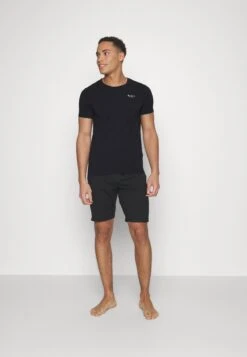 Pepe Jeans Undershirt - Black -Stock X 679dc18298d44cbe9899d2ee1eb325f8