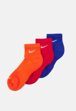 Nike Performance EVERYDAY PLUS CUSH ANKLE UNISEX 3 PACK - Sports Socks - University Red/white/deep Royal Blue -Stock X 67cdab1401014789a2528714489af4d9