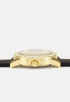 Guess Mini Frontier - Chronograph Watch - Black/Gold-Coloured -Stock X 6804dc29f97f439587d141c9bb189383