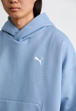 Puma WARDROBE BOXY HOODIE - Sweatshirt - Cool Blue -Stock X 6858518f5b9042ba8efc9cfe0493f9ef