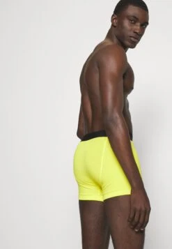 Ellesse Parmas 4Pk - Pants -Stock X 68ee1fe63c684757bcdc9657be5d9b8f