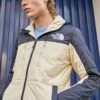 The North Face Himalayan Light Unisex - Light Jacket - Gravel 1 The North Face Himalayan Light Unisex - Light Jacket - Gravel -Stock X 6a20c47c055446c9b3b3779193fa532c