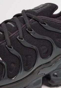 Nike Sportswear Air Vapormax Plus - Trainers - Black/Dark Grey -Stock X 6c98bf5e24cd49f78a1b0b3f78dc35f6