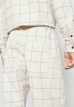 Henrik Vibskov Mads Pants - Trousers - Beige/Black -Stock X 6ca47362d4ca4c30b09c538e0a1e7d34