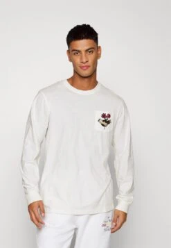 Unisex Staple Pocket - Long Sleeved Top - Cream