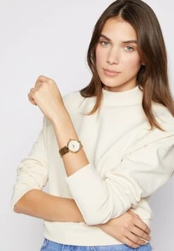 TIMEX Asheville - Watch - Gold-Coloured -Stock X 6cd43efaf10f41c894dc2e8bfb91e0bb