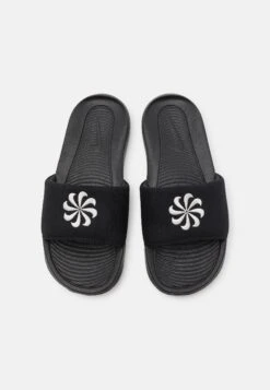 Nike Sportswear Victori One Slide - Mules - Black/Phantom 11 Nike Sportswear Victori One Slide - Mules - Black/Phantom -Stock X 6d41b85126494f59b8ad36418e64d77c