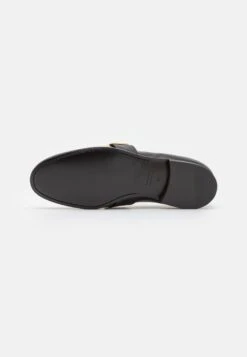 MOSCHINO Slip-Ons - Nero -Stock X 6dffba6b86c24534b27674a6367c34a0