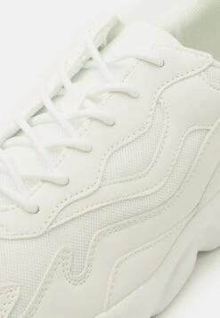 YOURTURN Unisex - Trainers - White -Stock X 6e434ab1dbb742b4a57fcdd6db468256