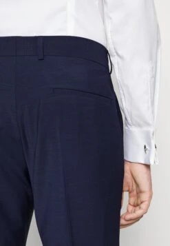 Strellson Aidan Max - Suit - Dark Blue -Stock X 6ee6ad00768b4ed386da9f19b0f7ca83