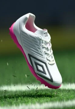 UMBRO VELOCITA DECIMO SQUAD TF - Turf Football Boots - White/black/pink Glo
