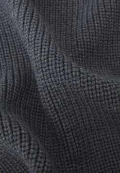 FIORUCCI PATCH SCARF UNISEX - Scarf - Dark Grey -Stock X 70109398c9854384b91a4cdb1504346e