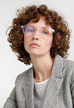 QUAY AUSTRALIA Walk On Blue Light - Blue Light Glasses - Clear -Stock X 70f2c28b10e54e72bf33bee2829c0485