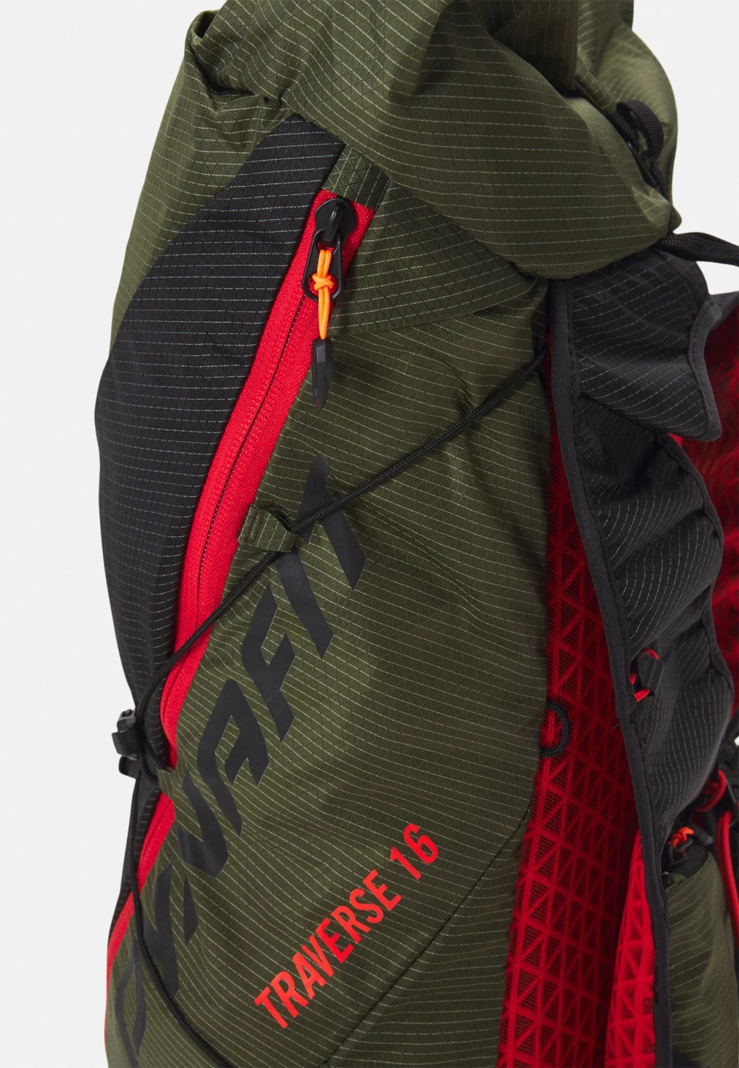 Dynafit Traverse Backpack - Rucksack - Winter Moss/Black Out 7 Dynafit Traverse Backpack - Rucksack - Winter Moss/Black Out - Image 5