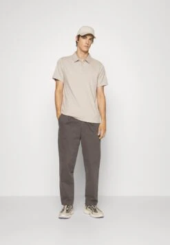 Michael Kors Sleek - Polo Shirt - Oatmeal Heather 9 Michael Kors Sleek - Polo Shirt - Oatmeal Heather -Stock X 72c01b1b7dcd4b7487cfe2eda51d4f9f