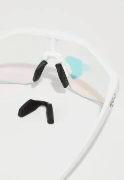 KOO ALIBI UNISEX - Sports Glasses - White Matt/fuchsia -Stock X 73c08bc8d2ce4827bce7fad955af59fc