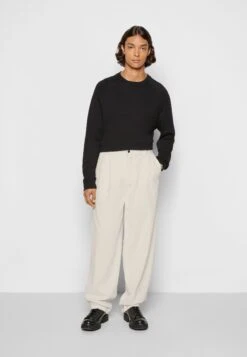032c Pleat Front Unisex - Trousers - Natural White -Stock X 74225ff156794e7ea8ce9742cb4f11cf
