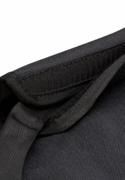 Nike Performance Nike Academy Team - Sports Bag - Schwarz / Weiss -Stock X 75e5d9e28f3048cd81b144c6fa081d4b