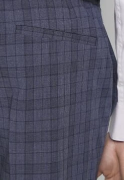 Max Motion The Seasonal - Suit - Blue -Stock X 76b0c39794cd4ca4b313ffaa4e9deb42