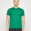 Lyle & Scott Container Tee - Sports T-Shirt - Green -Stock X 77527b1556d740be92f62f31b0c5f7cc