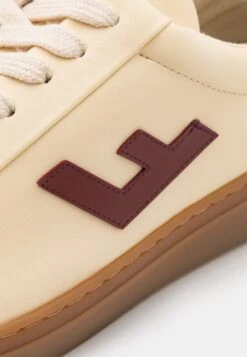 Flamingos Life Classic 70S Unisex - Trainers - Almond Green Wine Caramel -Stock X 778c732034fb402ca248a76c9d05cf79