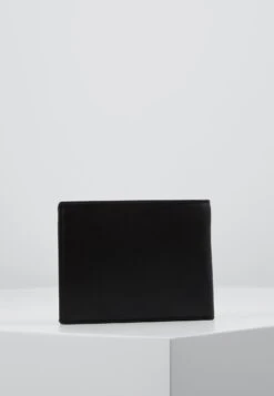Valentino Bags Wallet - Nero -Stock X 77e1ddb7578841788ed375fe22ed5f64