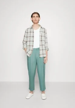 Shirt - Beige -Stock X 77f165c776114f78a1c5e80675886155