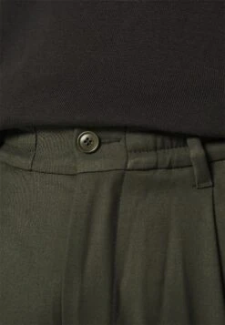 DRYKORN Chasy - Trousers - Green -Stock X 793b5822e6a24de191469efba005b9bc